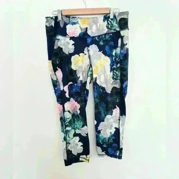 Old Navy Pants - Old Navy Active Floral Legging Pant Women Size XLarge Go-Dry Stretch Fitted
